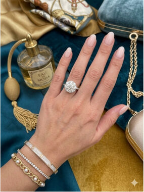 1 Ct Round Cut Moissanite Halo Silver Ring One Size size 8